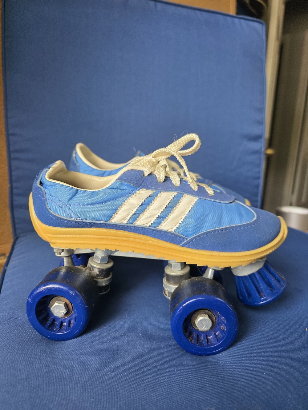 Vintage‑Style Nash Cruisers Roller Shoe Skates  Blue White W6 Indoor Outdoor